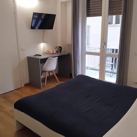 ゲストハウス Sapri & Colombo And 3*