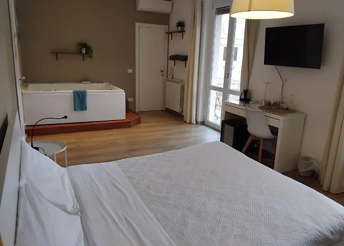 Sapri & Colombo And 3*