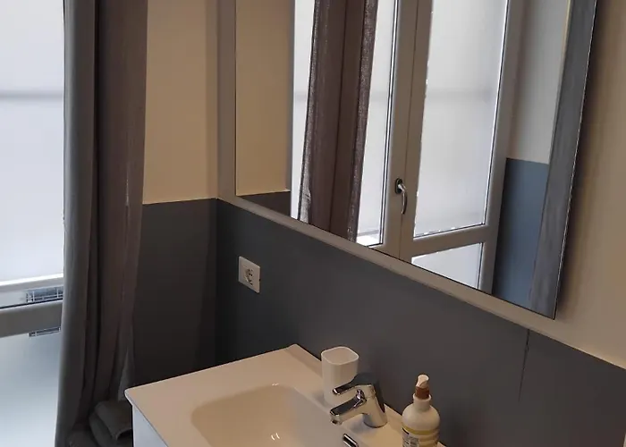 ゲストハウス Sapri & Colombo And