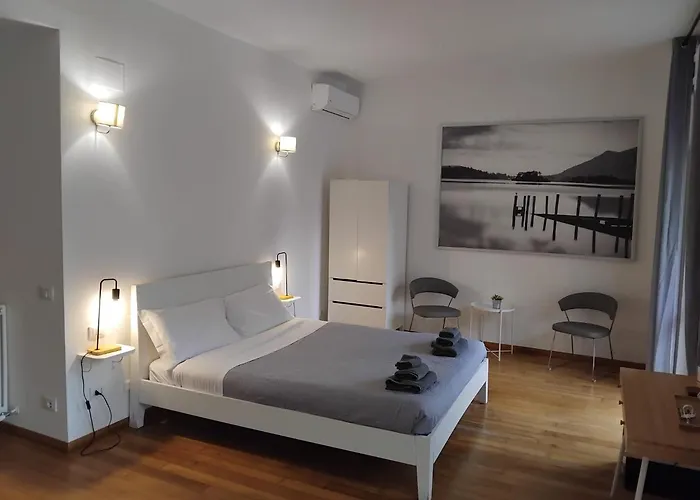 Sapri & Colombo And ゲストハウス